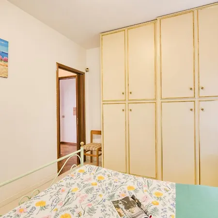 Sissy E Sammy 200 Mt From Sea Apartment *